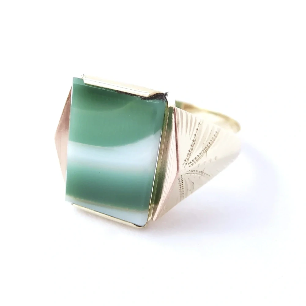 Zlatý prsten, 14K 585/1000, váha 5,43 g, použité zlato