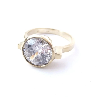 Zlatý prsten, 14K 585/1000, váha 4,23 g, použité zlato