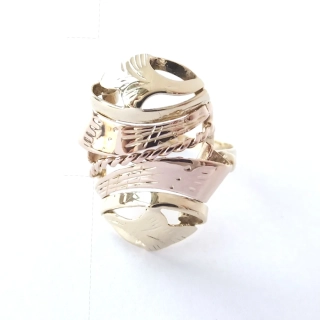 Zlatý lesklý prsten, Au 14K 585/1000, váha 3,45 g, použité zlato